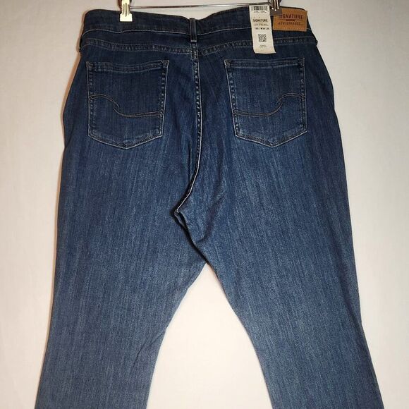 Signature Levi Strauss Women's Mid Rise Straight Sz 18 W34 L30 Jeans Whisker NEW - Picture 7 of 14